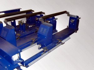 4 dérouleurs simples freinés pour double bandes - Laize : 1200 mm - Diamètre : 600 mm